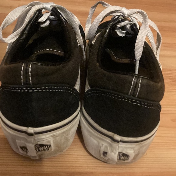 Vans Black & White Lace-up Shoes -M 7 / W 8.5 - Picture 5 of 9